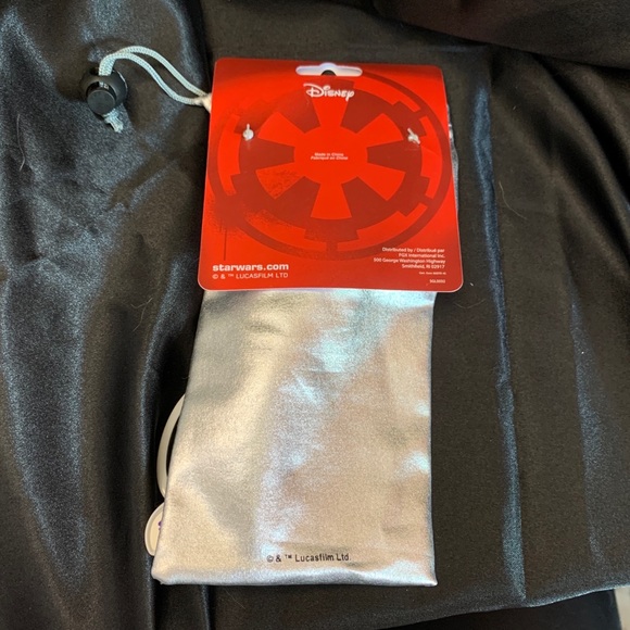 NWT Star Wars R2D2 Wayfarer Sunglasses w/ pouch - Picture 9 of 9